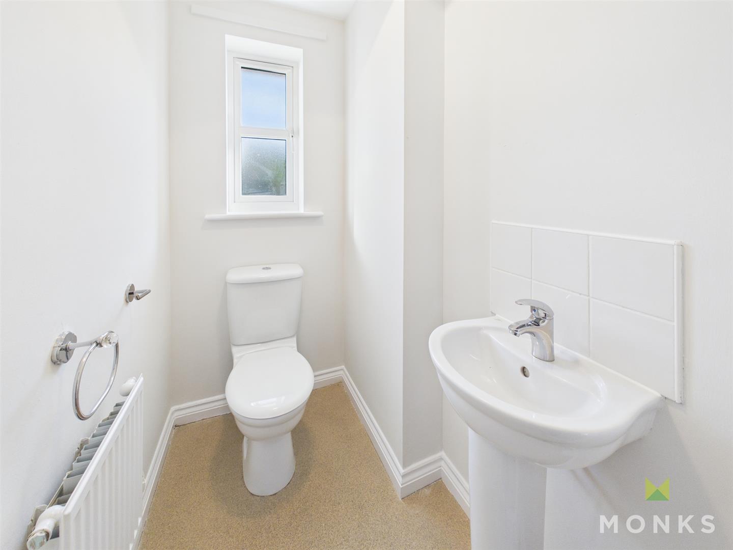 5 Cae Onan, Oswestry, SY10 9PX For Sale